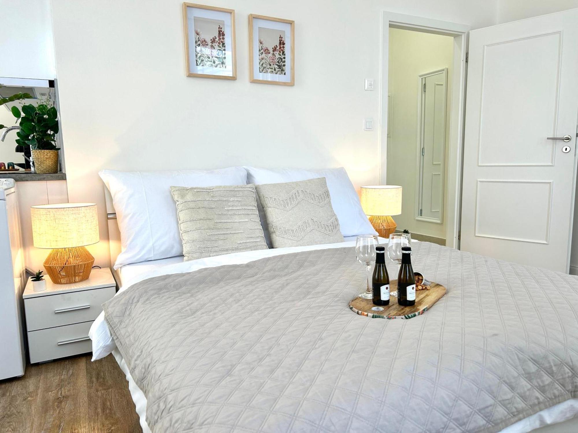 Treetess City Centre Prague Apartments Zewnętrze zdjęcie